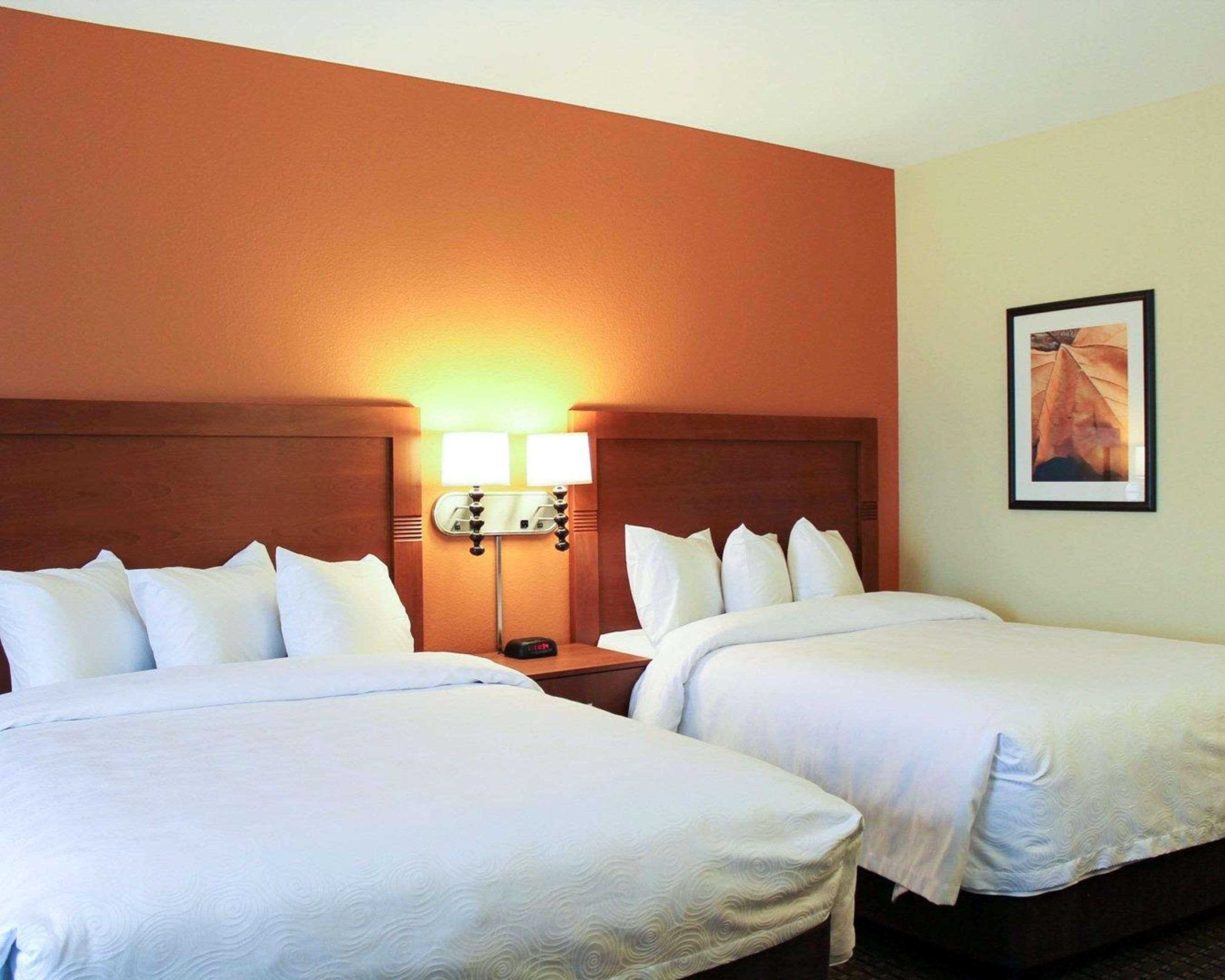 Mainstay Suites Тайога Екстер'єр фото
