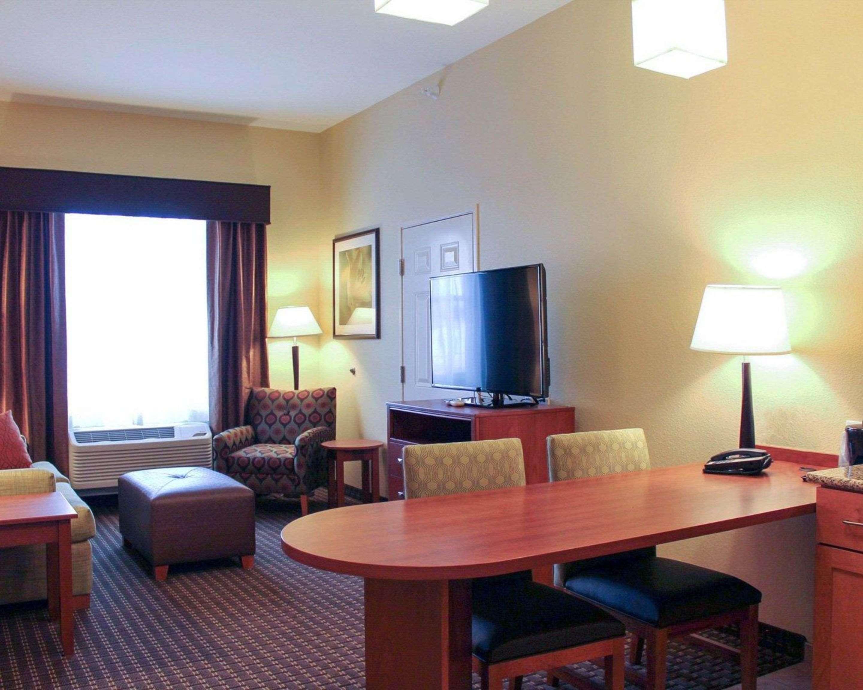 Mainstay Suites Тайога Екстер'єр фото