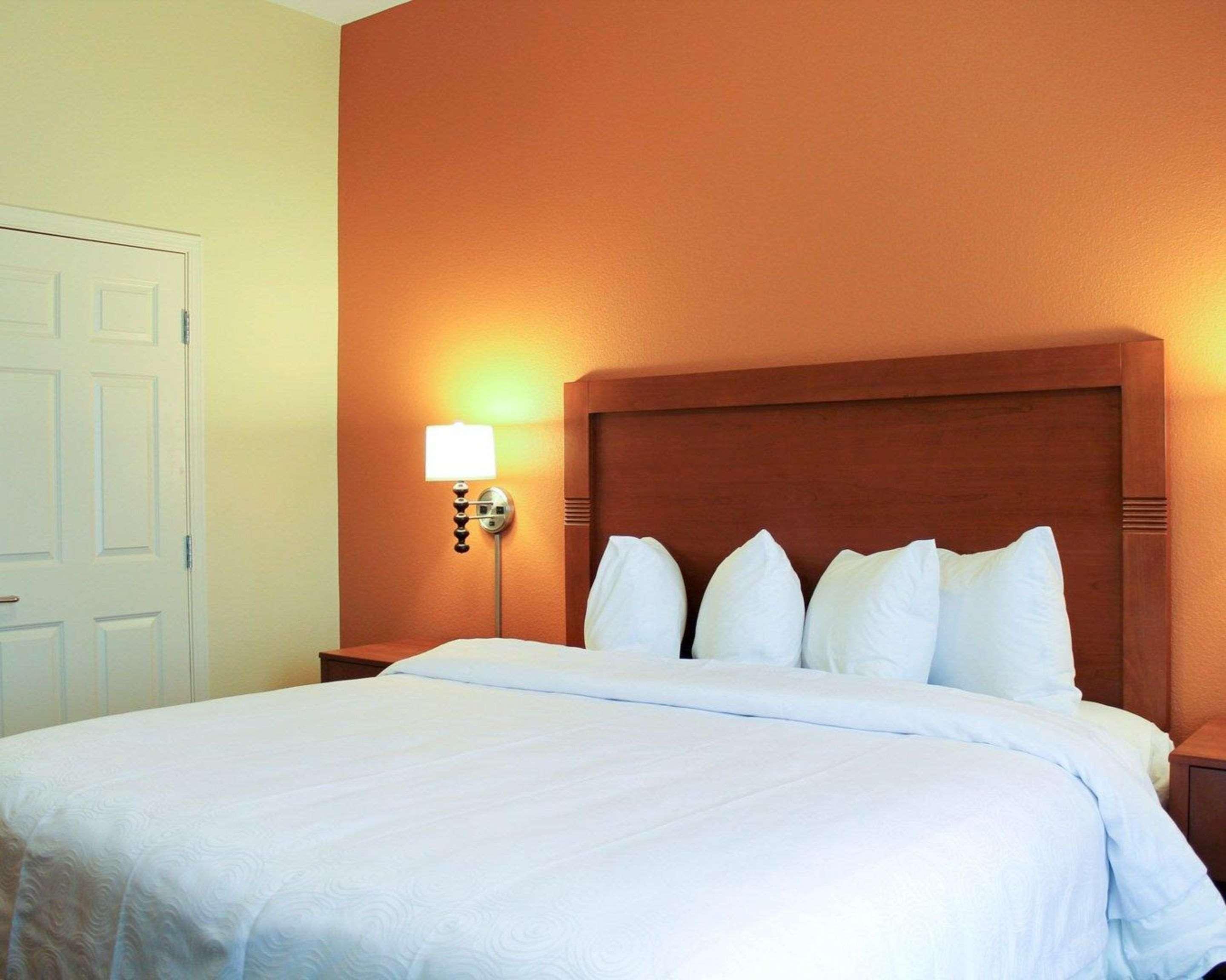 Mainstay Suites Тайога Екстер'єр фото