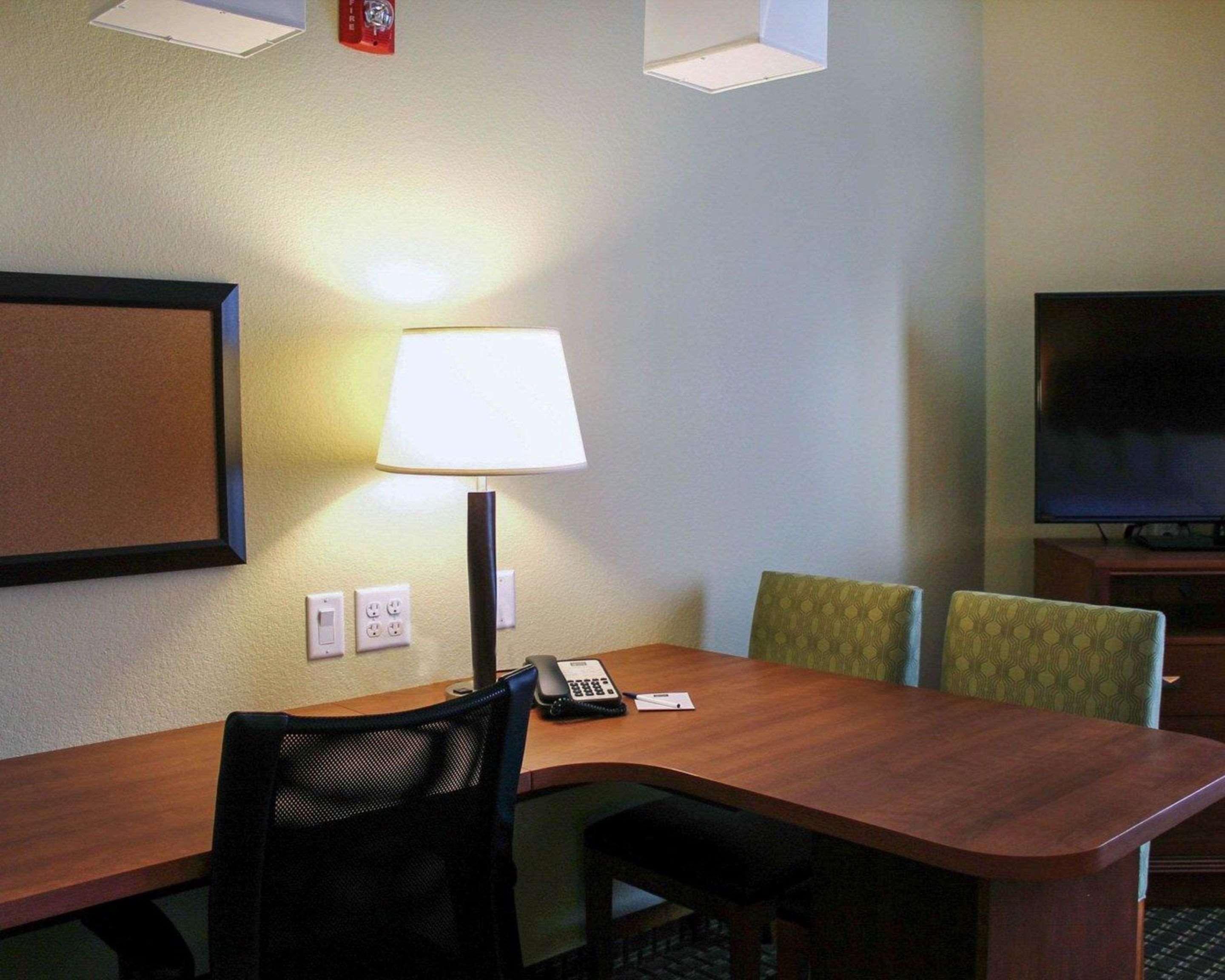 Mainstay Suites Тайога Екстер'єр фото